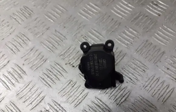 Mercedes-Benz A W168 A/C air flow flap actuator/motor A1688204342