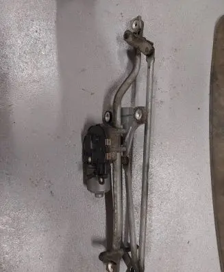 Volvo XC60 Front wiper linkage and motor 3397020952 30753513