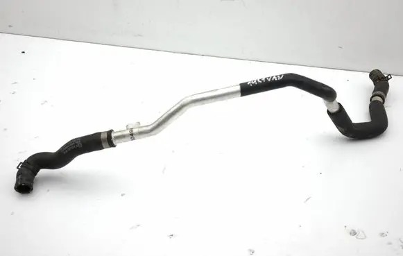Mercedes-Benz E AMG W213 Engine coolant pipe/hose A2138305904