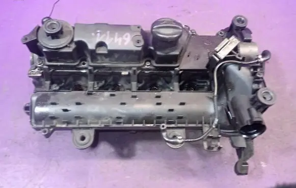 Peugeot 207 Engine head S18816H