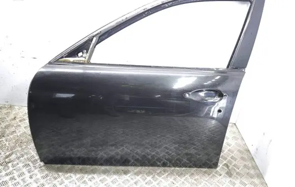 Maserati Quattroporte Front door