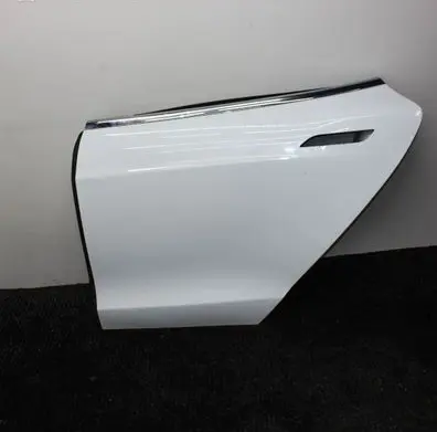 Tesla Model S Rear door