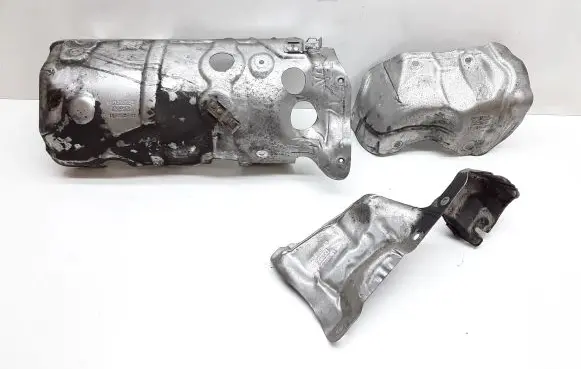 Volvo S60 Heat shield in engine bay AM519N454CC AM519N454KA AV619N454AB