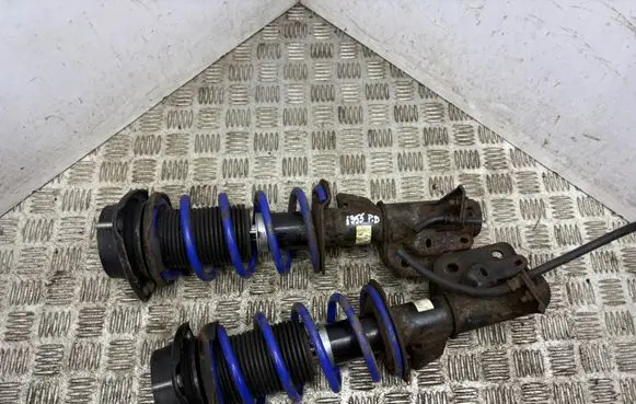 Toyota GT 86 Front shock absorber/damper 20310CA000 20310CA010