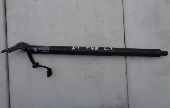BMW X1 F48 F49 Tailgate strut 