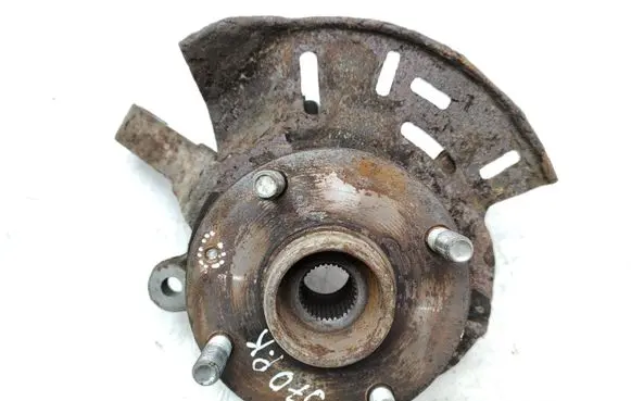 Chevrolet Tacuma Front wheel hub spindle knuckle