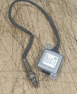 Mercedes-Benz C W205 Lambda probe sensor A0009058511