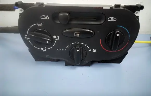 Peugeot 206 Climate control unit 64138