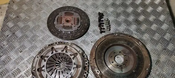 Citroen Xsara Picasso Clutch set kit 9430311621 323051510