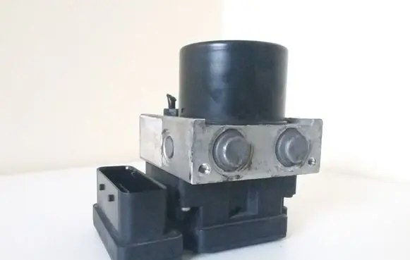 Ford Focus ABS Pump 3M512M110JA 10020700714 10097001243