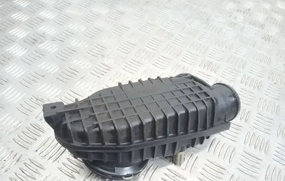 Land Rover Discovery 3 - LR3 Intercooler hose/pipe 4H2Q6K770BB