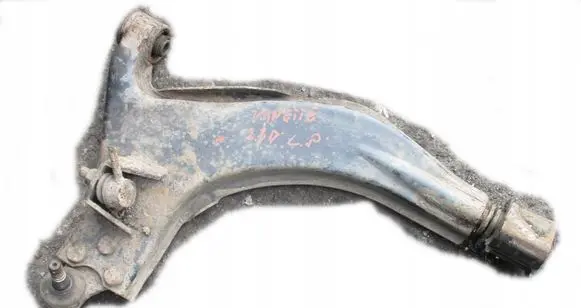 Nissan Vanette Front lower control arm/wishbone