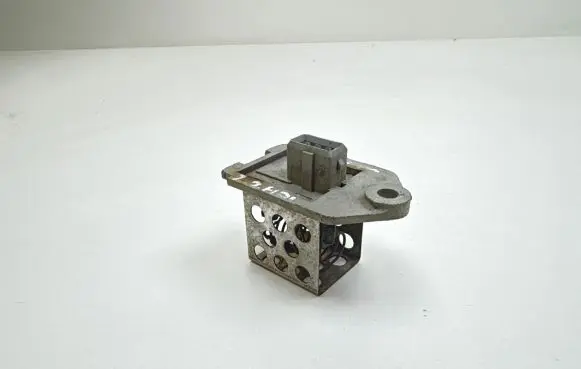 Peugeot 607 Coolant fan relay 9641212580