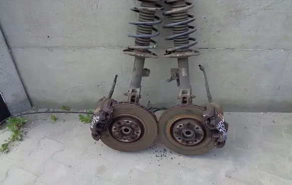 Peugeot 5008 II Front shock absorber with coil spring