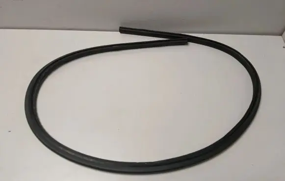 BMW i4 Engine compartment rubber 7419379