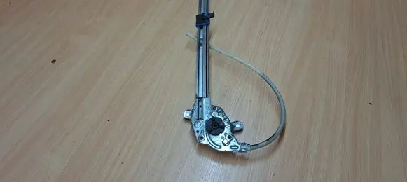 Renault Espace IV Rear window lifting mechanism without motor 8200485233 8200305725