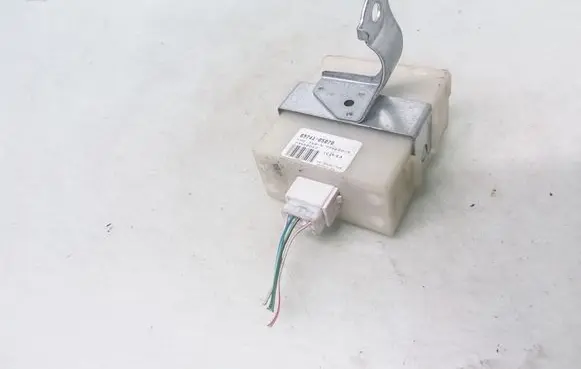 Toyota Avensis T250 Door central lock control unit/module 8974105070