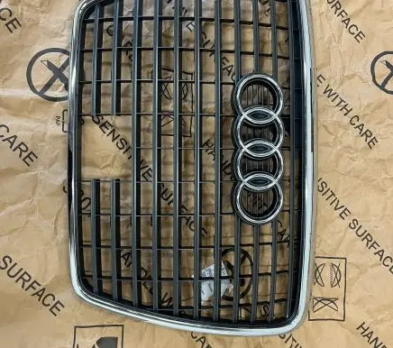 Audi A6 S6 C6 4F Front bumper upper radiator grill 4F0853651