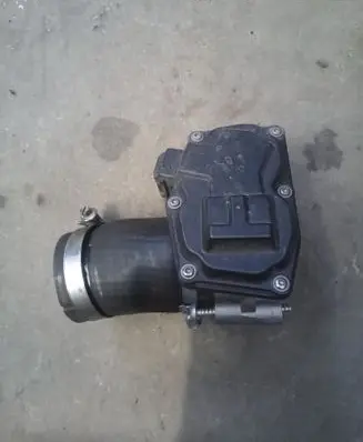 Ford Focus Throttle valve