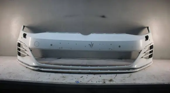 Volkswagen Golf VII Front bumper 5G0807221