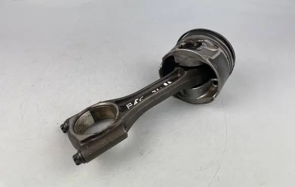 Mini One - Cooper F56 F55 Piston with connecting rod J4143 N053E