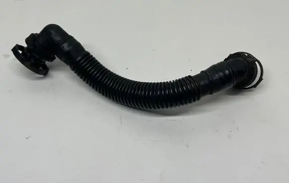 Volkswagen Golf VI Breather hose/pipe 03L103493AE