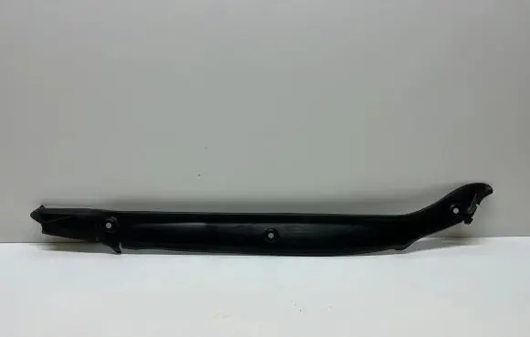 Volkswagen Touareg III Fender foam support/seal 760821111A