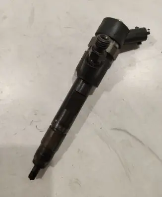Renault Scenic II - Grand scenic II Fuel injector 0445110230 8200389369