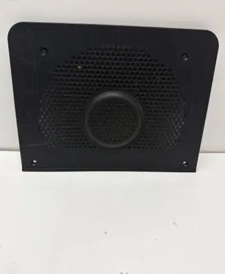 BMW 5 E60 E61 Subwoofer grill/trim 4913631822