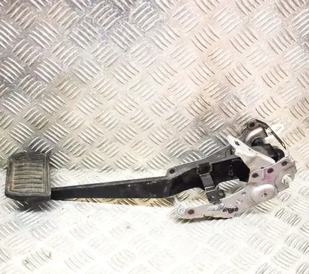 Tesla Model S Brake pedal 105065901E