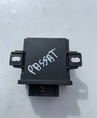 Volkswagen PASSAT B7 Light module LCM 5M0907357F 5WK50466
