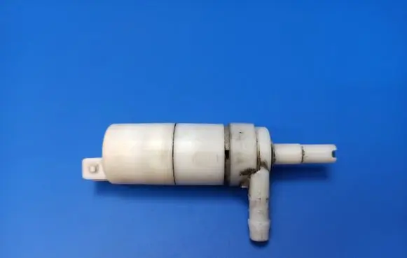 Mercedes-Benz E W210 Headlight washer pump 