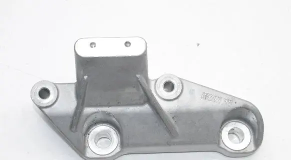 Volvo XC40 Engine mounting bracket 31686306
