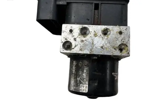 Volkswagen Golf V ABS Pump 1K0907379M 10096003523