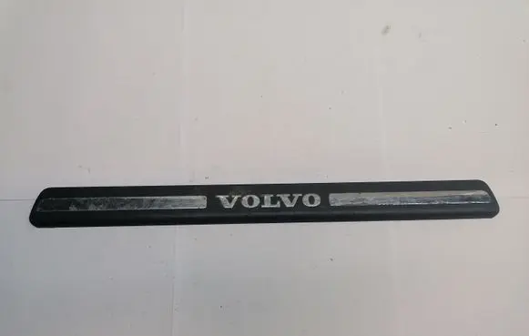 Volvo V70 Front sill trim cover 8659960