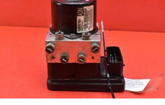 Opel Astra J ABS Pump 13370782ADN