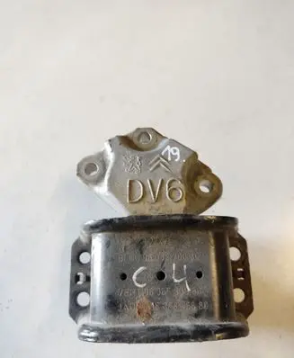 Citroen C4 I Picasso Engine mount bracket 9636270080 9636583980 9636845880