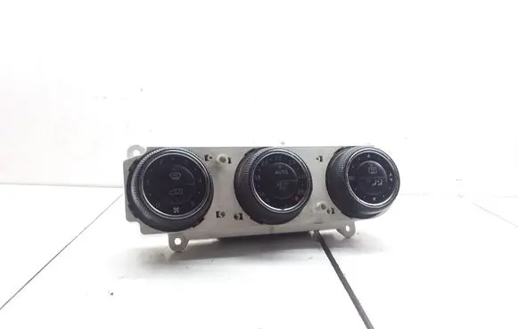 Mercedes-Benz ML W163 Climate control unit A1638205589