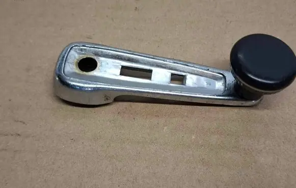 Mercedes-Benz W123 Rear door window winding handle 