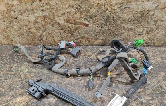 Volvo XC60 Front door wiring loom 31374729
