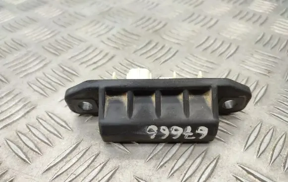 Toyota RAV 4 (XA50) Tailgate opening switch 