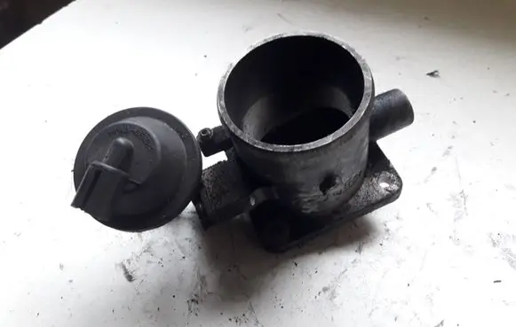 KIA Sorento Engine shut-off valve 3510027XXX