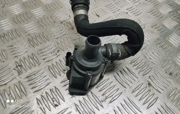 Audi A4 S4 B8 8K Electric auxiliary coolant/water pump 8K0965561A