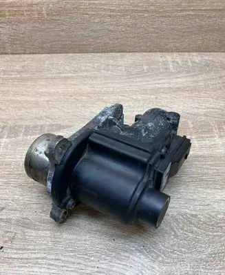 Volkswagen PASSAT B6 EGR valve 03G131502