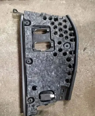 Mercedes-Benz GLE AMG (W166 - C292) Dashboard lower bottom trim panel A1666801608 16905928
