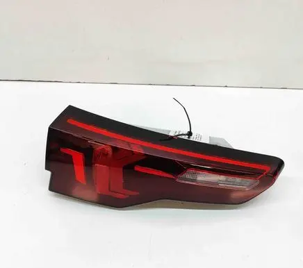 BMW X2 U10 Tailgate rear/tail lights 9448825