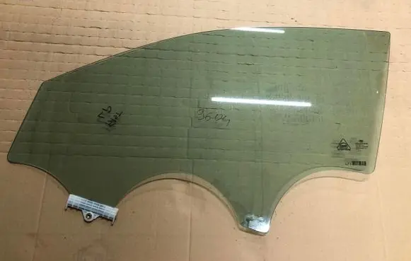 Hyundai i30 Front door window/glass (coupe) 11111-11112