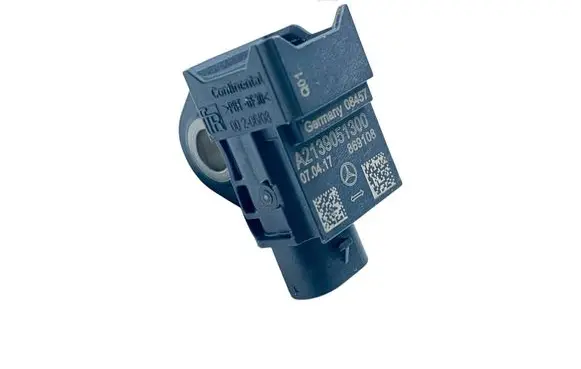 Mercedes-Benz C W205 Airbag deployment crash/impact sensor A2139051300