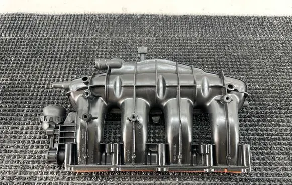Audi TT TTS Mk2 Intake manifold 06J133185