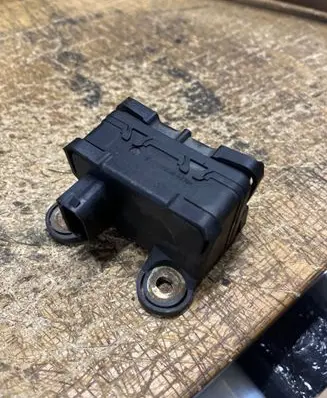 Mercedes-Benz C W203 ESP acceleration yaw rate sensor A0045429218 10170103763 DM7GG21QQ6